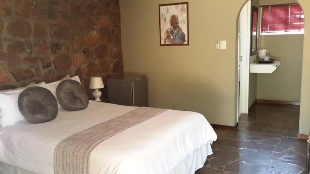 Khan River Lodge Wilhelmstal Εξωτερικό φωτογραφία